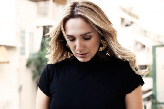 viki karazoglou